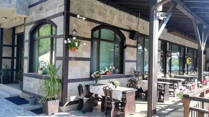 Тодорини Кукли Hotel Spanchevtsi Exterior photo