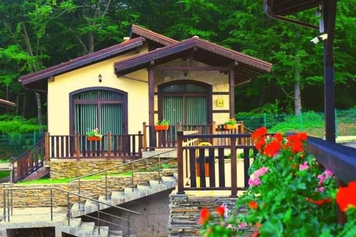 Тодорини Кукли Hotel Spanchevtsi Exterior photo