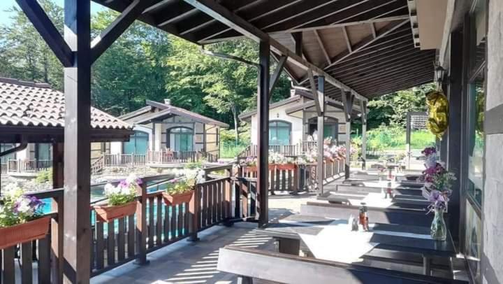 Тодорини Кукли Hotel Spanchevtsi Exterior photo